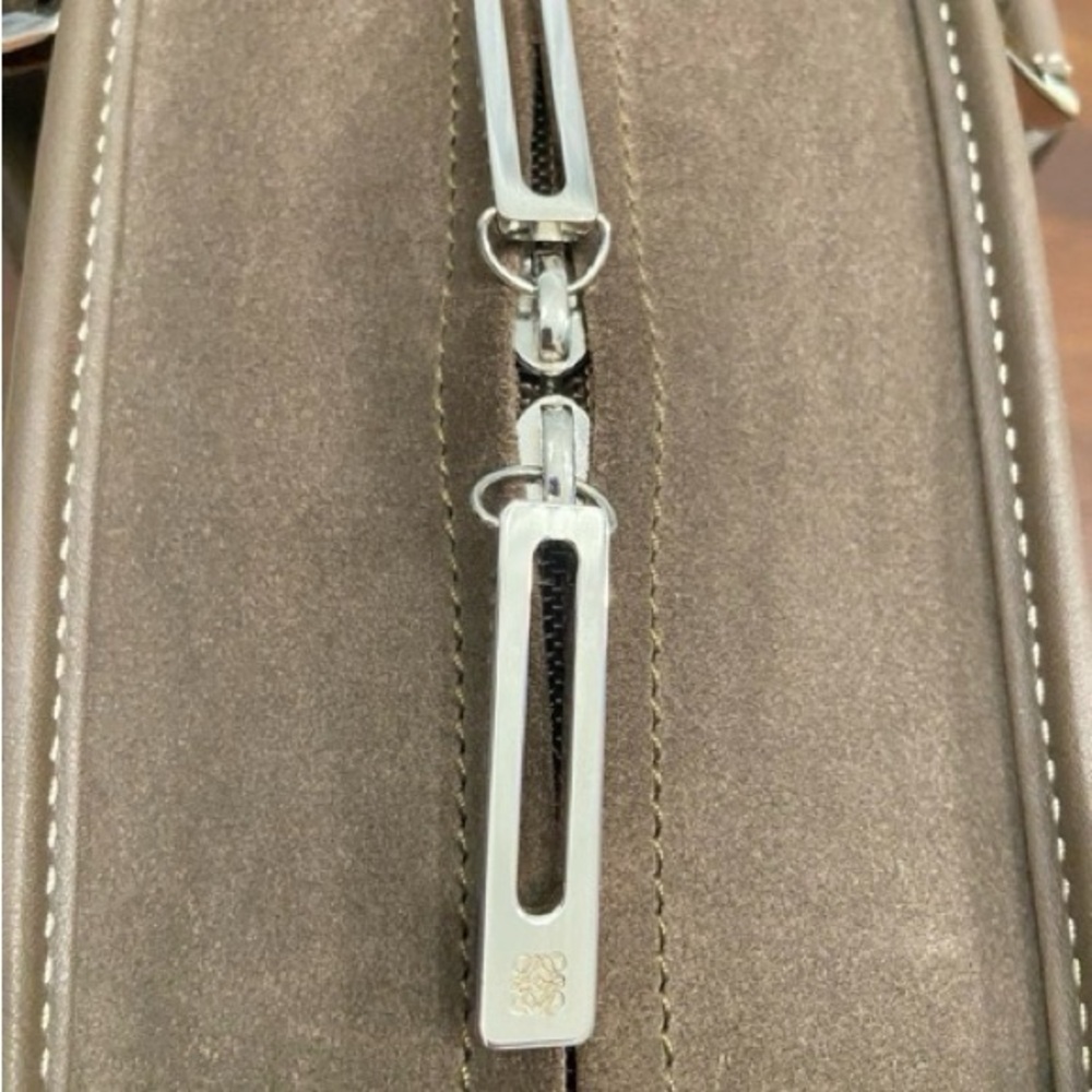 EUC Loewe Amazona satchel bag - Picture 5 of 10